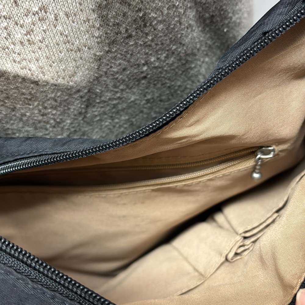 NWOT Baggallini Black Crossbody Bag - Picture 3 of 6